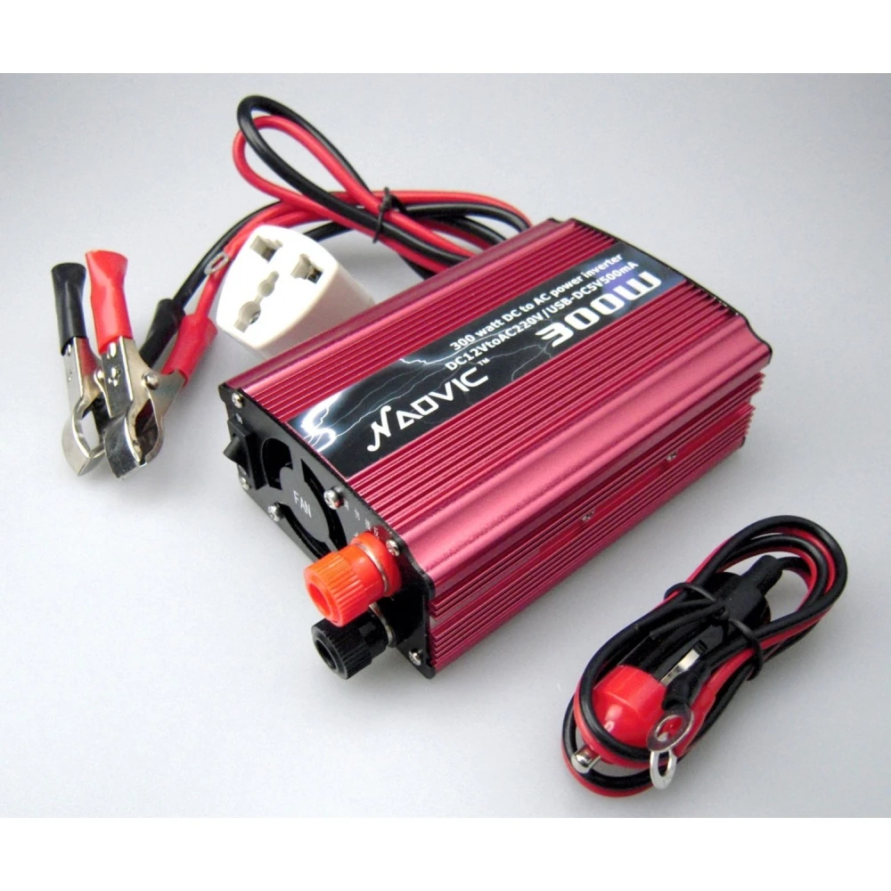 Vista del adaptador corriente 12V-220V 300W para coche con puerto USB