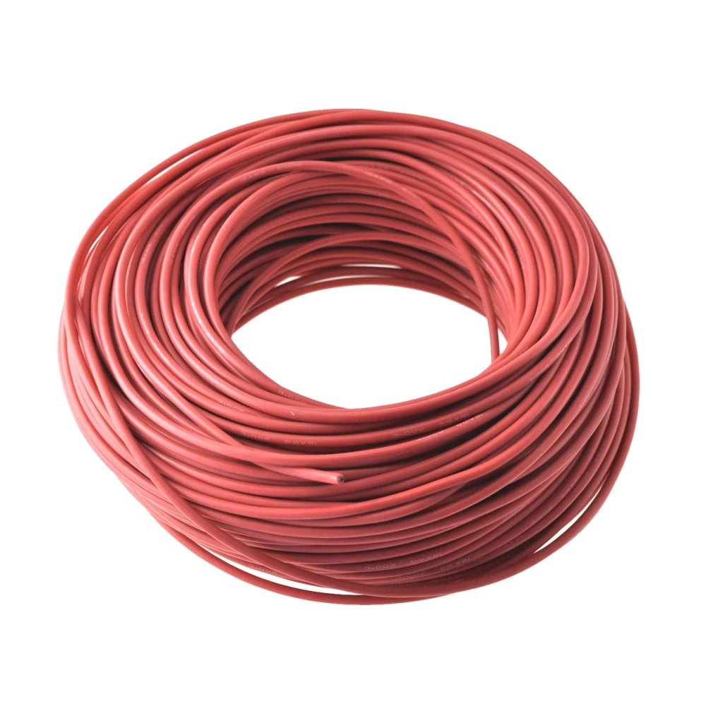 Detalle del cable silicona 12AWG rojo mostrando su flexibilidad y sección