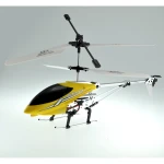 Helicoptero RC CF009 en vuelo con giroscopio activo