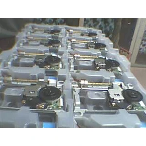 Lente TDP182W com mecanismo completo para Sony PSTWO (versão SCPH79xxx)