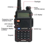 Walkie Talkie Baofeng UV-5R 8W com auricular e rádio Dual Band VHF/UHF